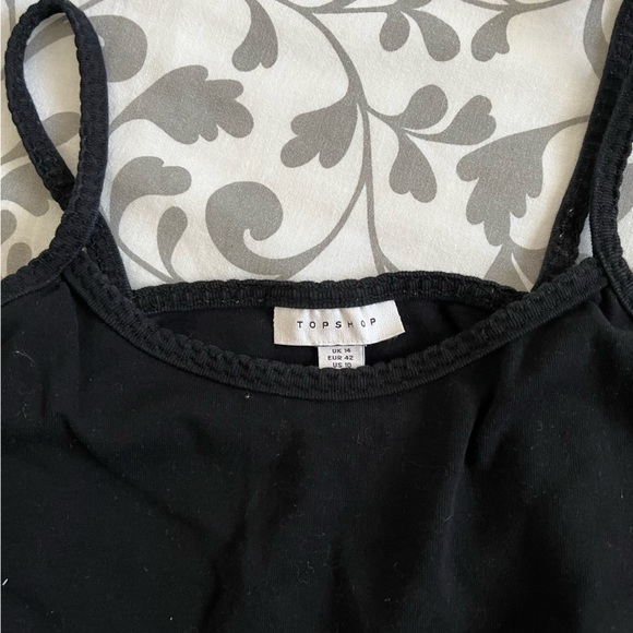 Scallop trim tank top - Picture 3 of 3